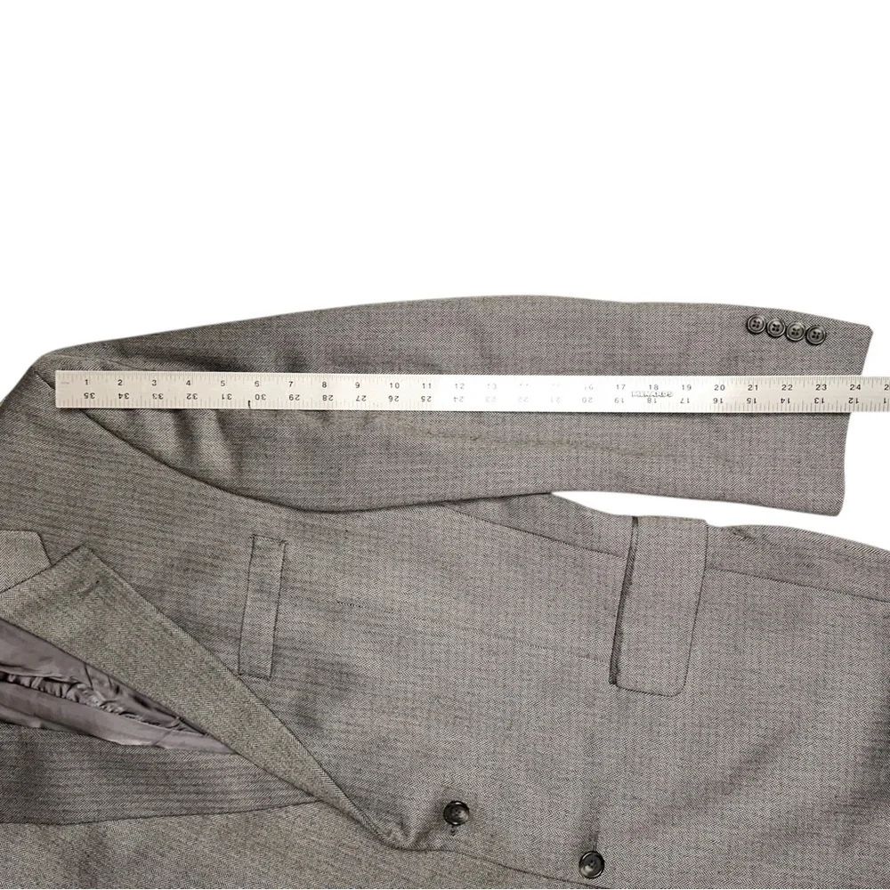 JoS. A. Bank Men’s Silk & Camel Hair Gray Herringbone Blazer Sport Coat 44R